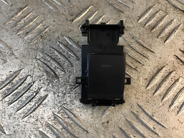 Lr Window Switch