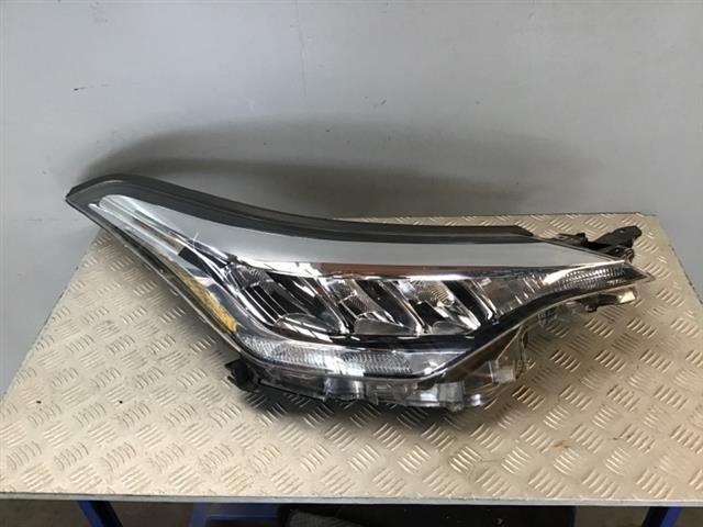 R Headlight (led)