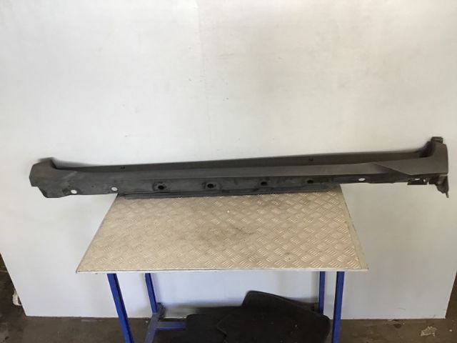 L Side Skirt