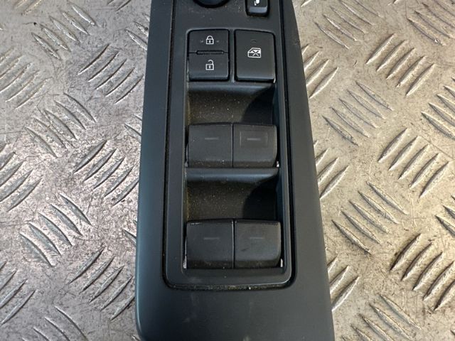 Window Master Switch