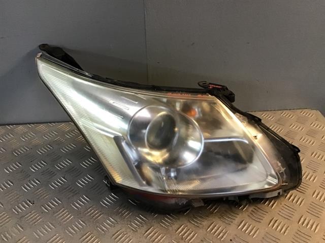 R Headlight (halogen)