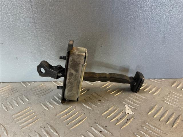 Rf Door Check Strap