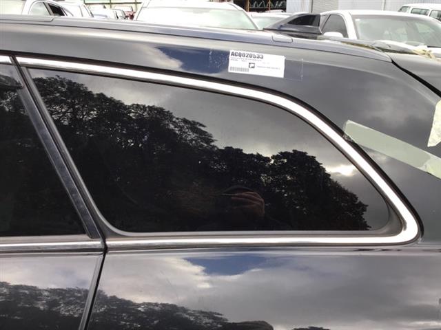 Lr Cargo Glass