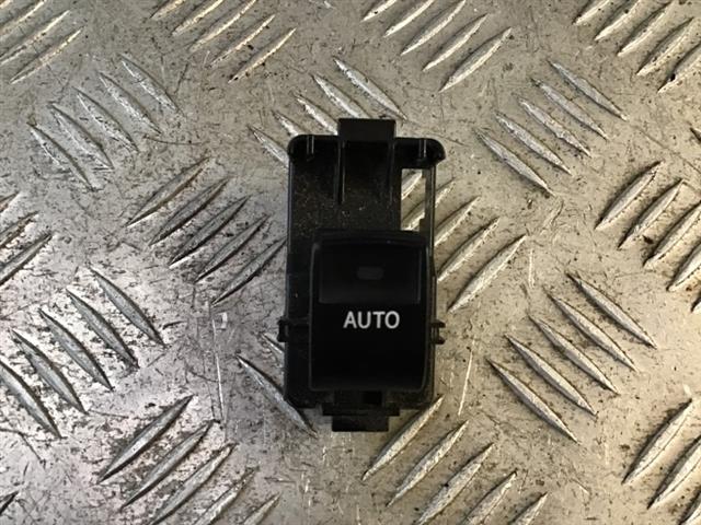 Lr Window Switch