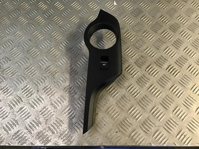 Lr Window Switch