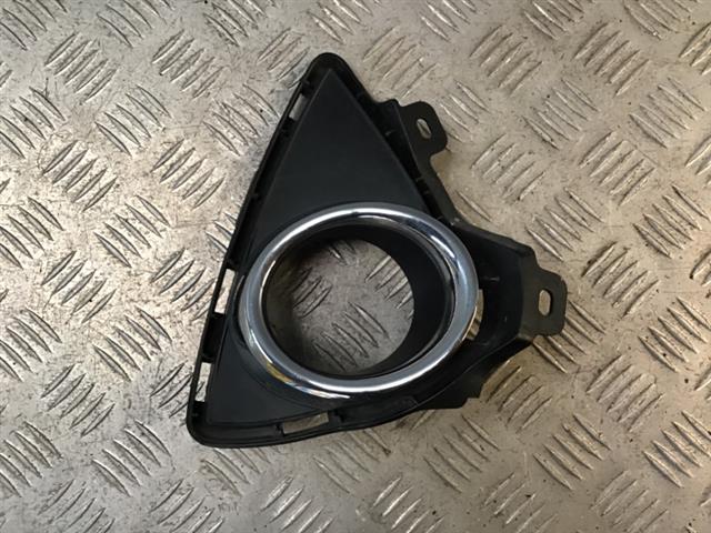 R Spotlight Bezel