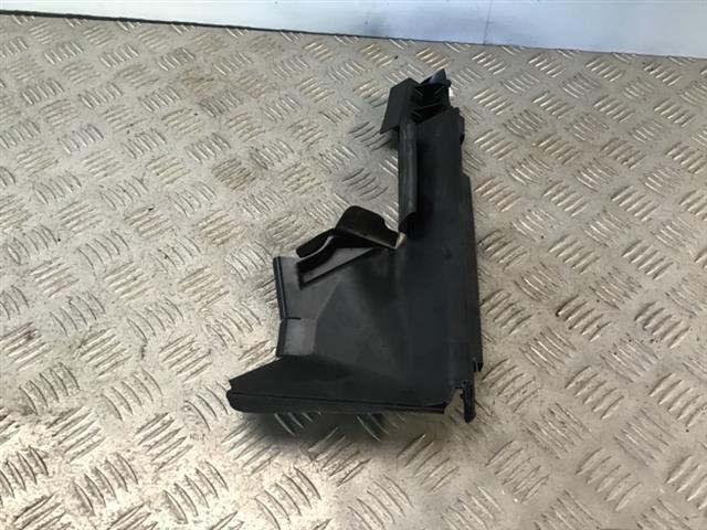 Rh Radiator Side Deflector