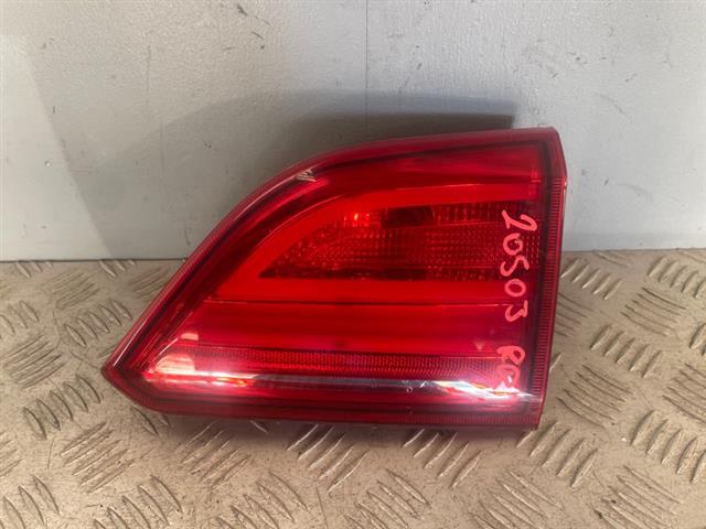 R Tailgate Light