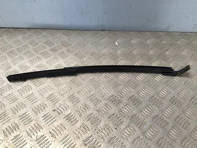 Lr Door Glass Guide Channel