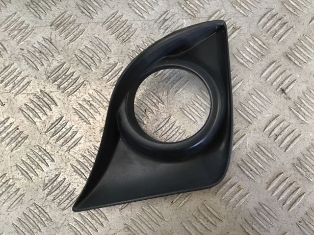 L Spotlight Bezel