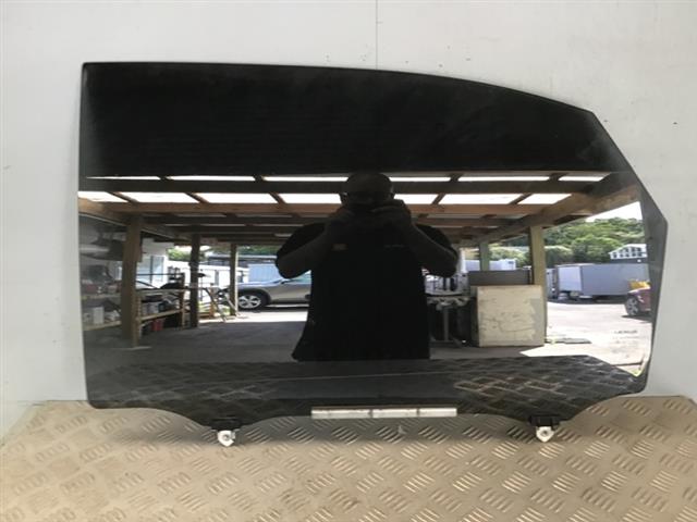 Lr Door Glass