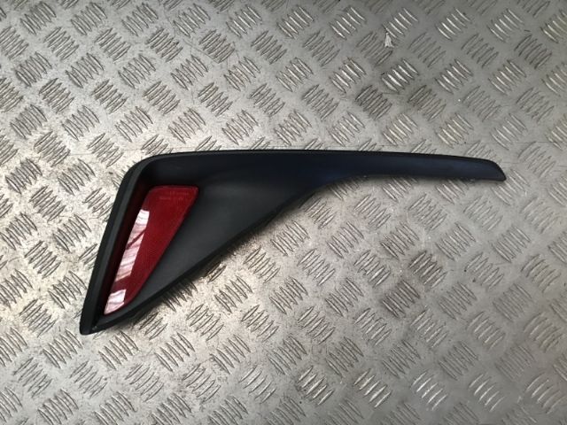 Lr Bumper Reflector