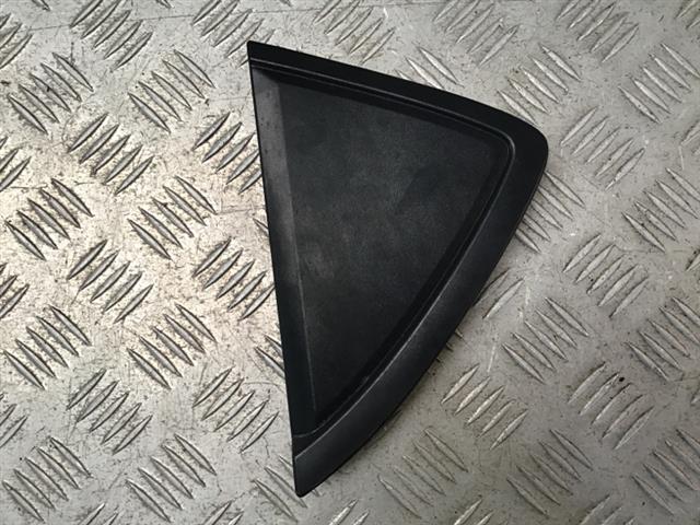 Lr Door Moulding