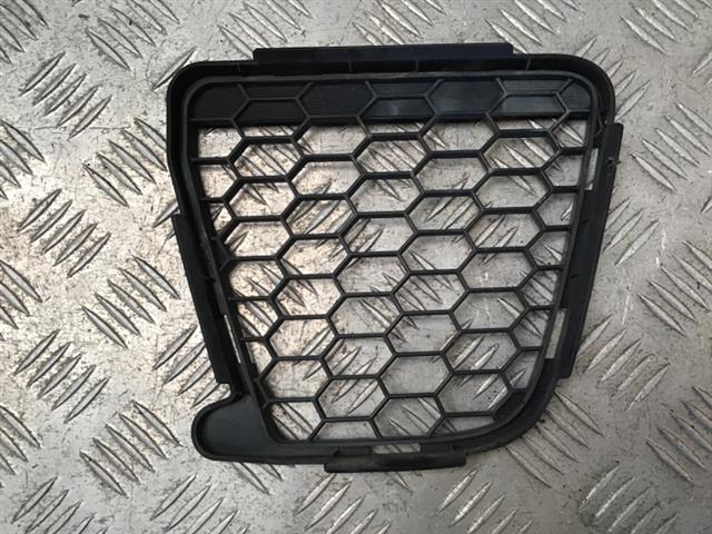 Front Bumper Left Grille End