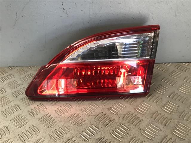 R Tailgate Light