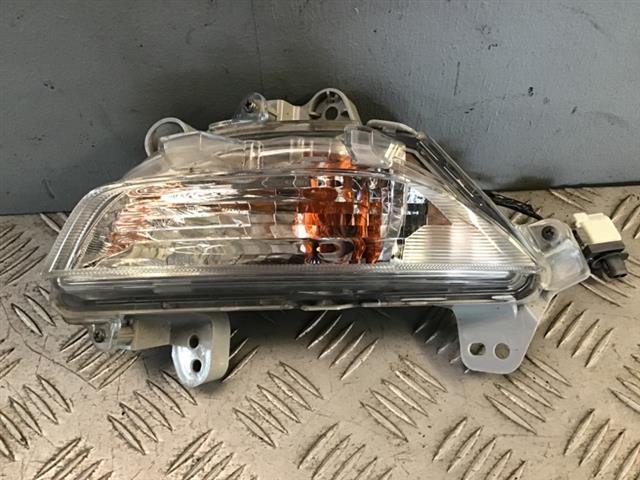 Lf Bumper Repeater Light