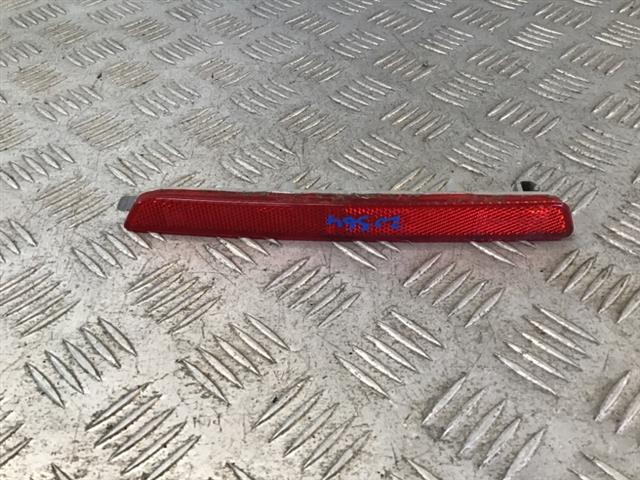Lr Bumper Reflector