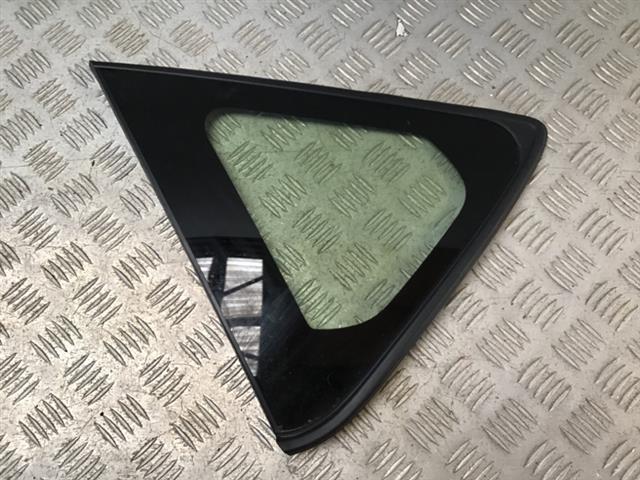 Lr Cargo Glass