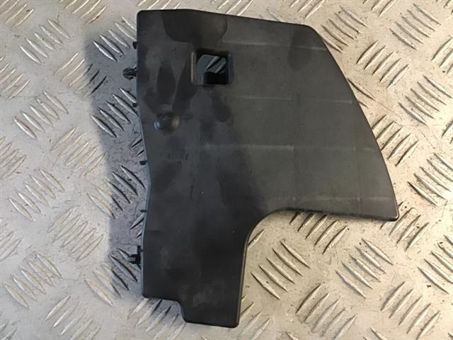 Lh Radiator Side Deflector