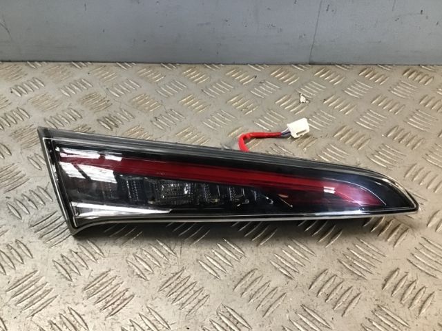 L Tailgate Light