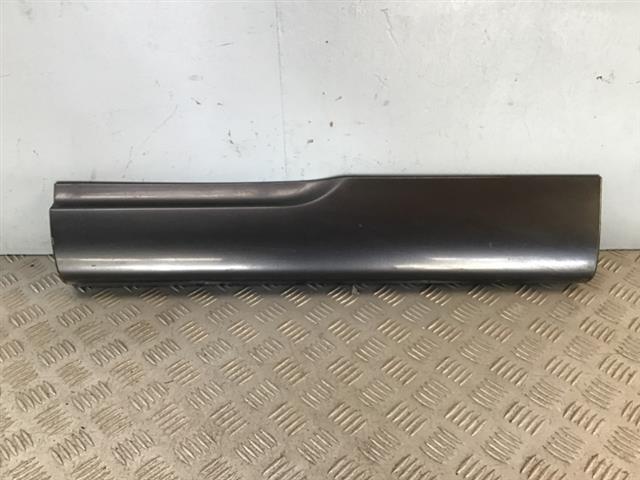 Lr Lower Door Moulding
