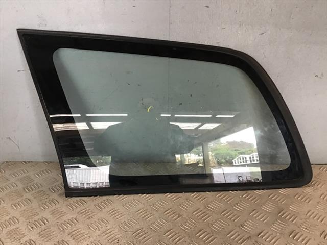 Lr Cargo Glass
