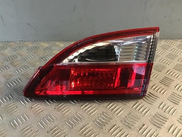 R Tailgate Light