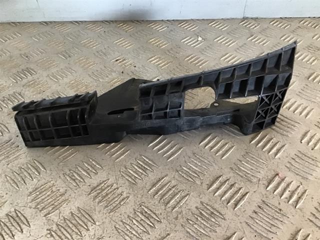 Lf Bumper Retainer