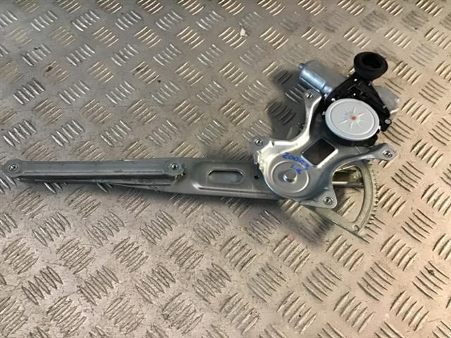 Lr Door Elec Regulator