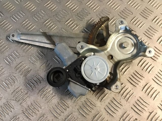 Lr Door Elec Regulator