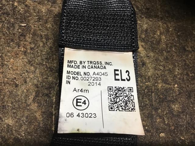 Lr Rear Seat Belt
