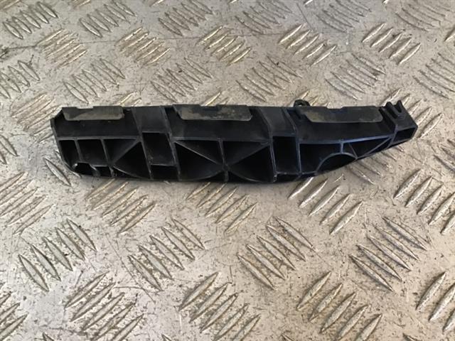 Lf Bumper Retainer