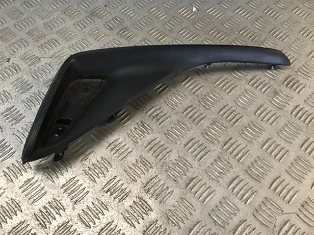 Lr Bumper Moulding