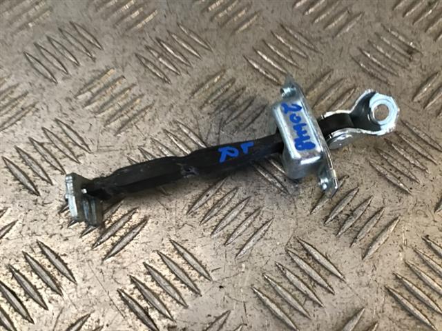 Lr Door Check Strap