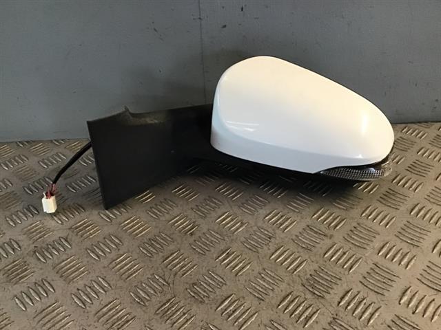 Lf Door Elec Mirror (7 Wire)