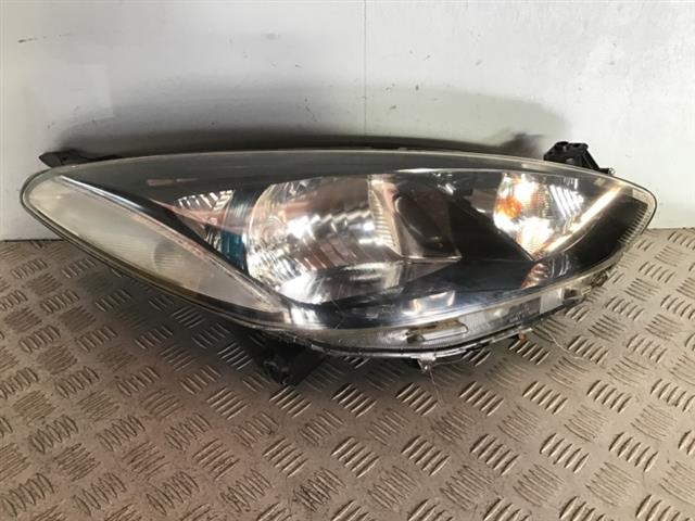 R Headlight