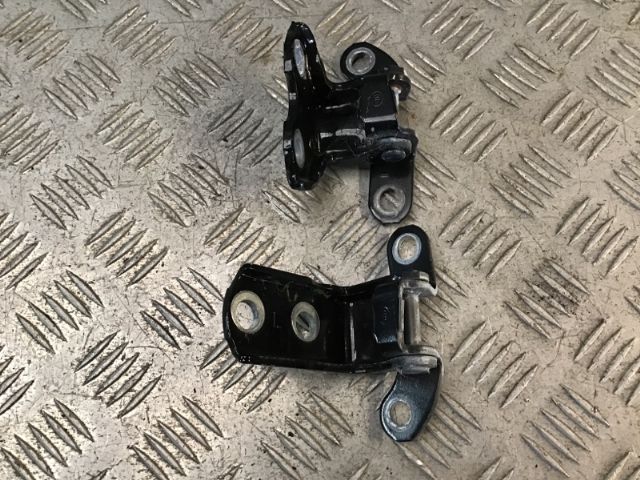 Lr Door Hinges (set)