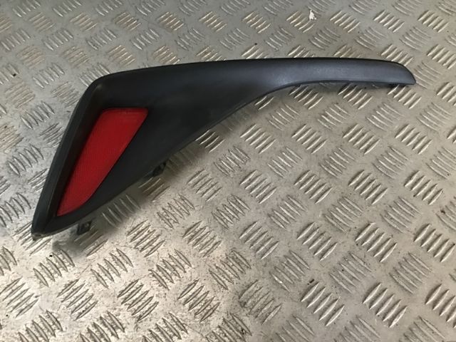 Lr Bumper Reflector