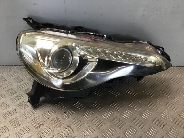 R Headlight (hid)