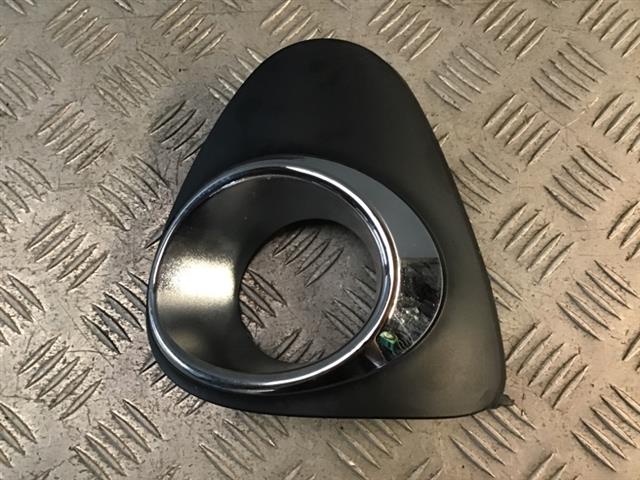 L Spotlight Bezel