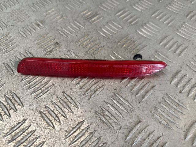 Lr Bumper Reflector