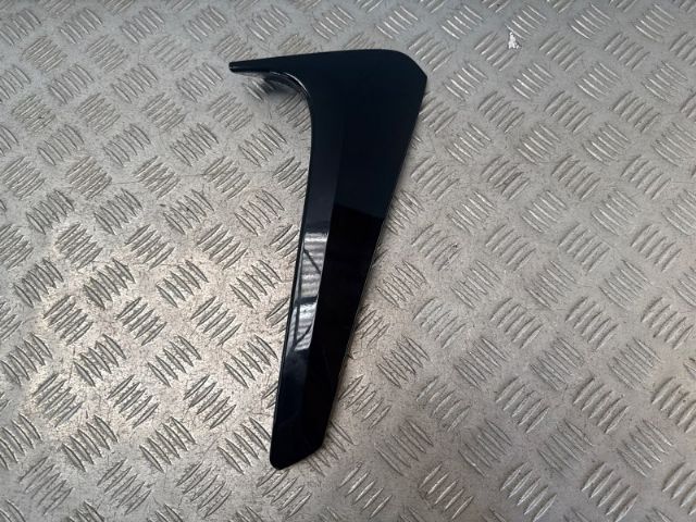 Tailgate Spoiler Finisher