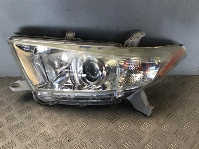 L Headlight (halogen)