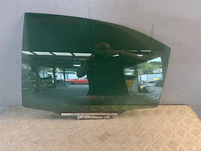 Lr Door Glass