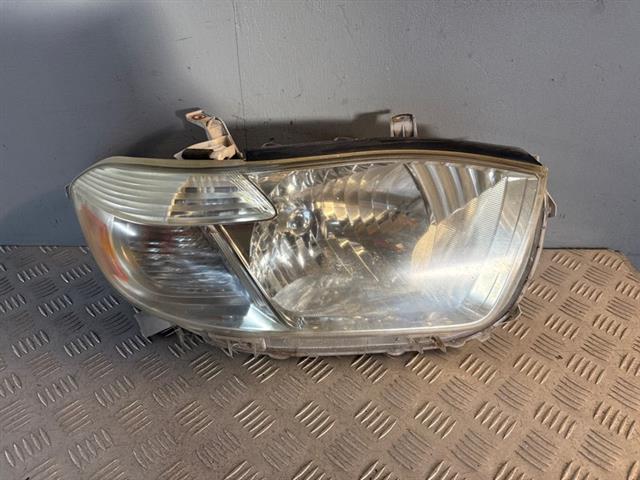 R Headlight (halogen)