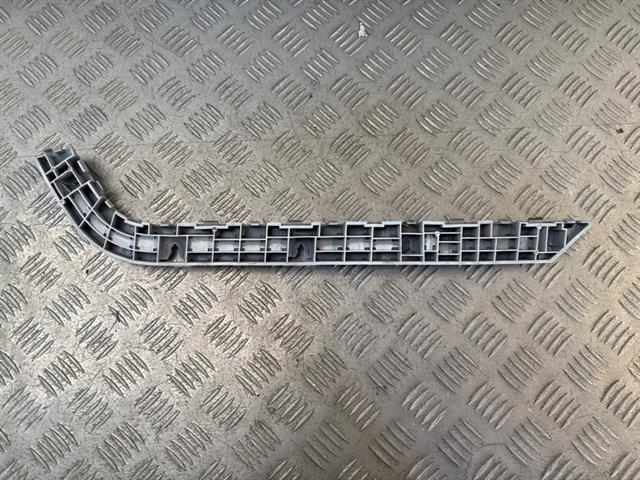 Rr Bumper Retainer