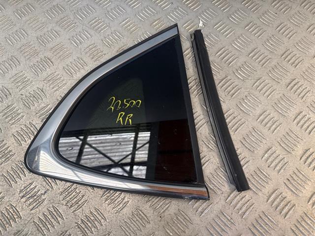Rr Cargo Glass