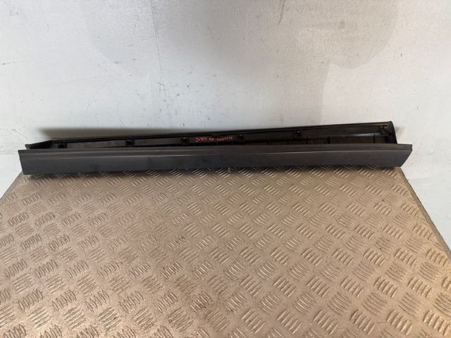 Rf Lower Door Moulding