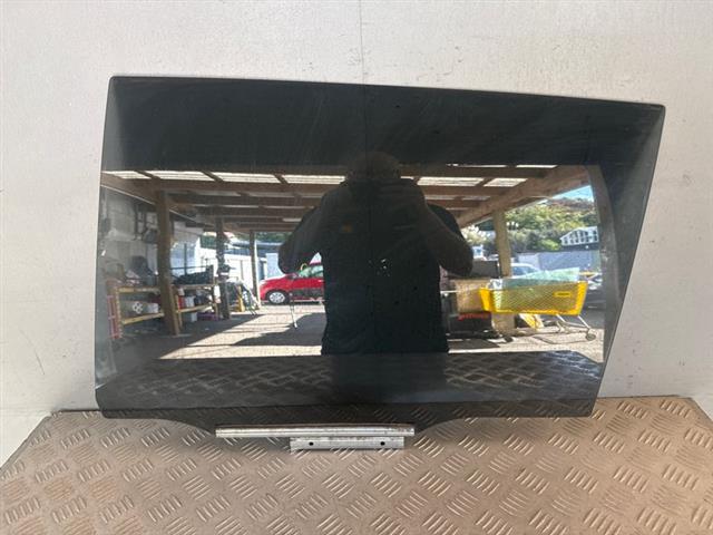 Lr Door Glass