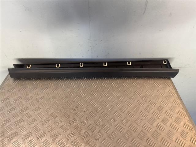 Rf Lower Door Moulding